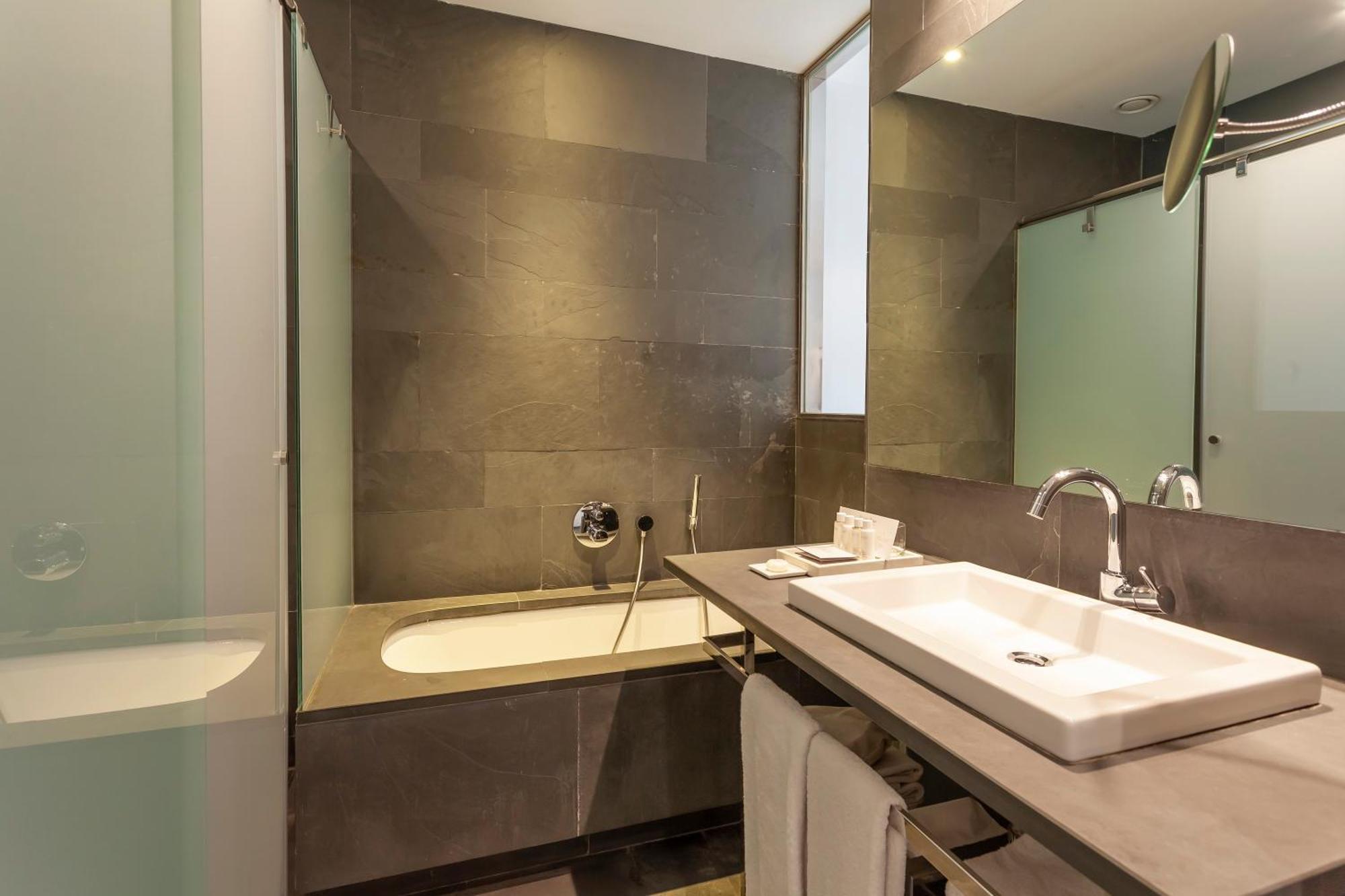 Suites Avenue Barcelona Bagian luar foto