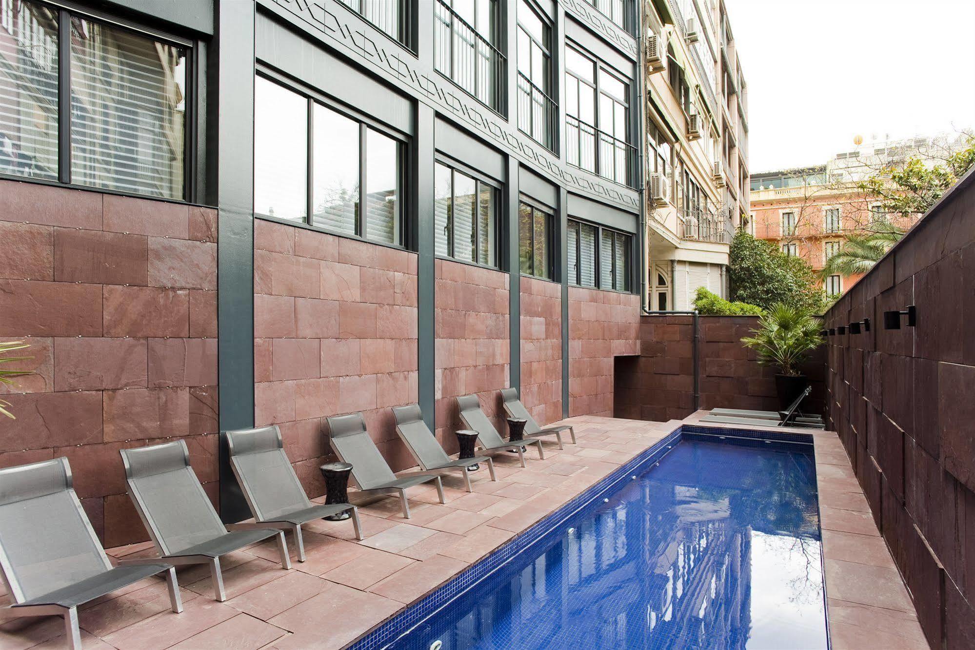 Suites Avenue Barcelona Bagian luar foto